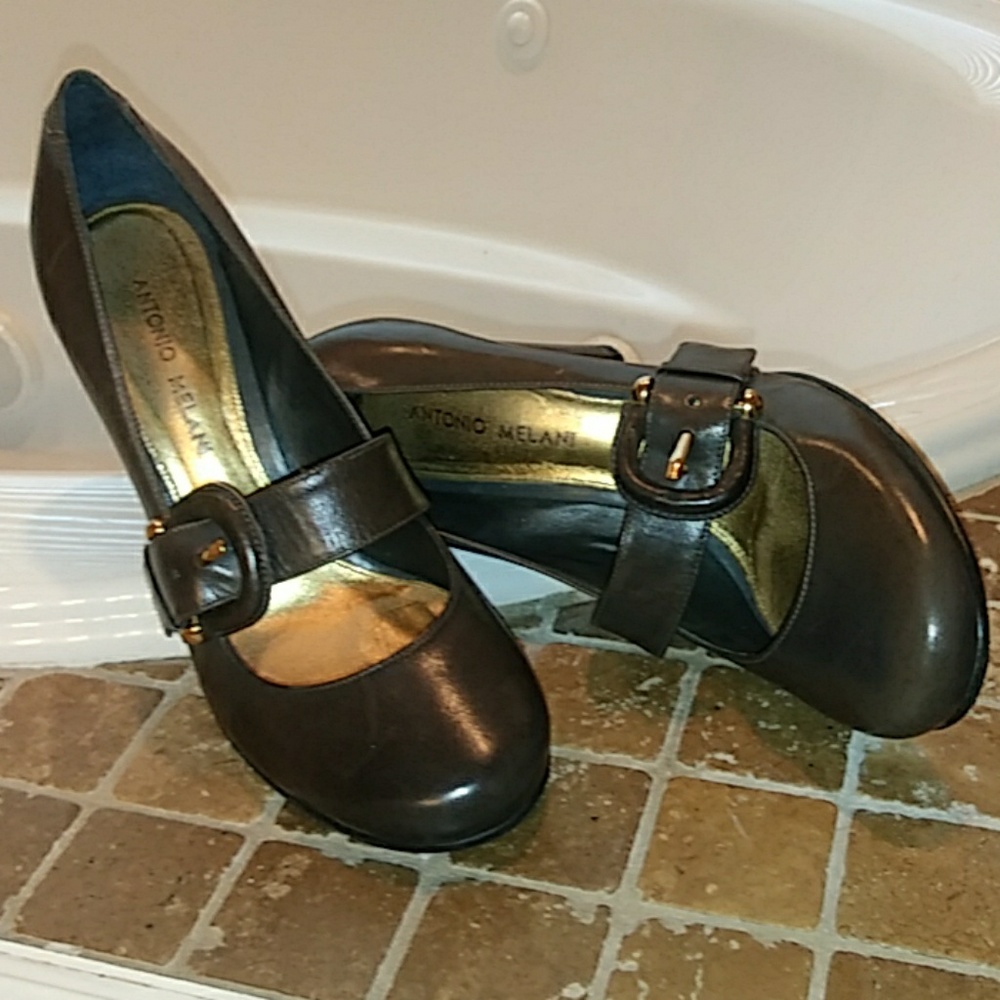 Stylish 3 inch heals